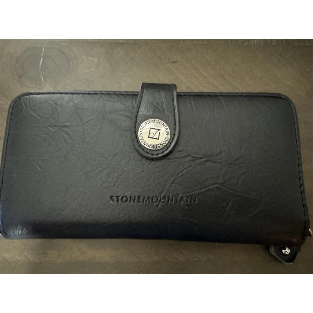 Stone Mountain Black Leather Trifold Wallet Organizer – Pre-owned-see Pics